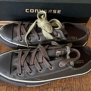 Converse leather unisex sneakers